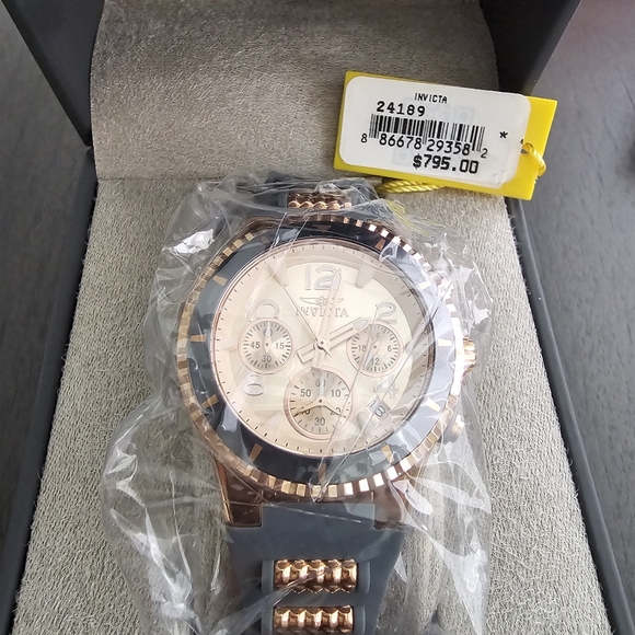 Womens Invicta Watch - Picture 2 of 3